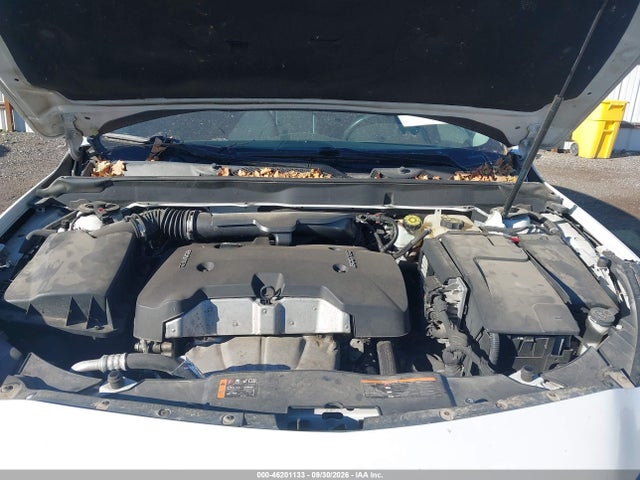 1G11D5SL9FU114750 Chevrolet MALIBU 2LT