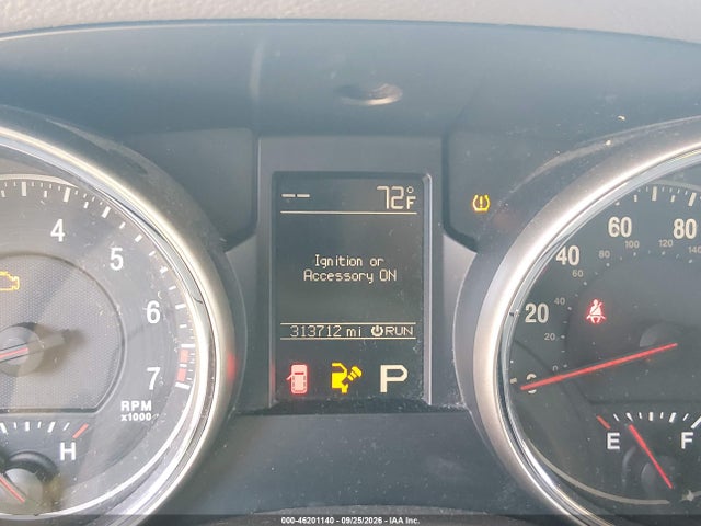 Продаж на аукціоні авто 2011 Jeep Grand Cherokee Laredo, vin: 1J4RS4GG3BC557315, номер лоту: 46201140
