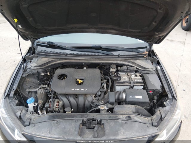 46201247 :رقم المزاد ، KMHD84LF4HU206360 vin ، 2017 Hyundai Elantra Limited مزاد بيع