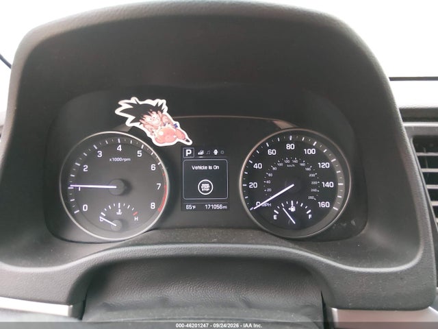 46201247 :رقم المزاد ، KMHD84LF4HU206360 vin ، 2017 Hyundai Elantra Limited مزاد بيع