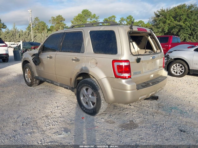 46201267 :رقم المزاد ، 1FMCU0C73CKA62328 vin ، 2012 Ford Escape Xls مزاد بيع