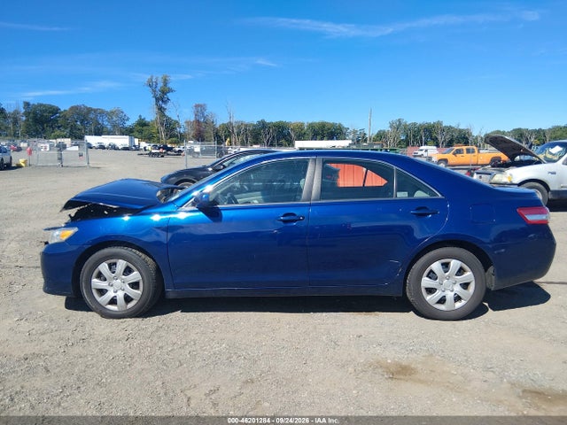 46201284 :رقم المزاد ، 4T1BF3EK8BU709401 vin ، 2011 Toyota Camry Le مزاد بيع