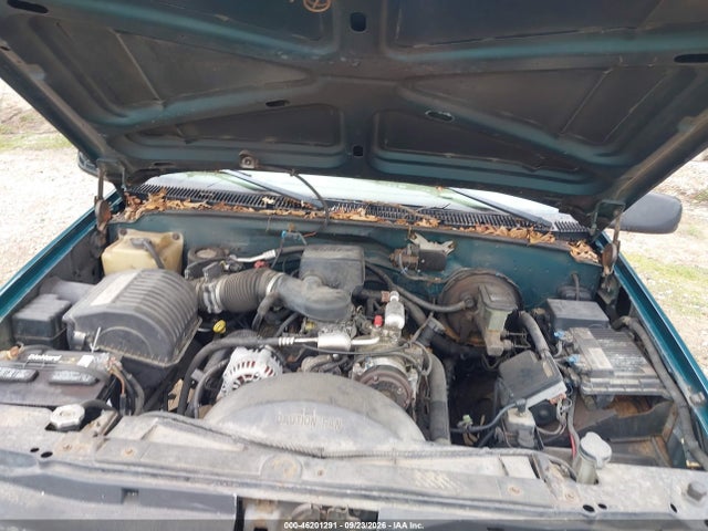 Продажа на аукционе авто 1998 Chevrolet C2500 Fleetside, vin: 1GCGC24R3WZ279197, номер лота: 46201291