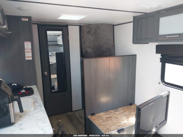 2022 Keystone Rv Aspen Trail მანქანა იყიდება აუქციონზე, vin: 4YDTATG15NJ924295, აუქციონის ნომერი: 46201295