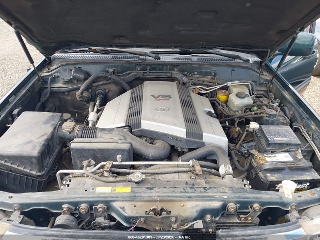 2000 Toyota Land Cruiser მანქანა იყიდება აუქციონზე, vin: JT3HT05J9Y0085285, აუქციონის ნომერი: 46201303