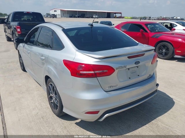 Ford FOCUS SE 2015 1FADP3F27FL248167 Image 3