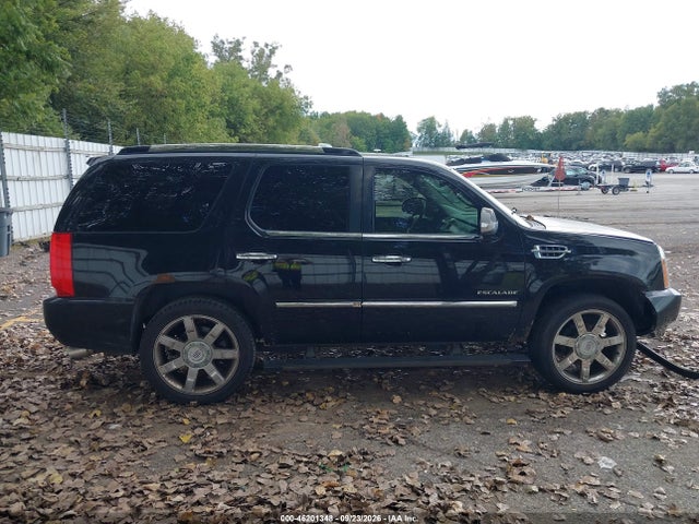 Продаж на аукціоні авто 2014 Cadillac Escalade Luxury, vin: 1GYS4BEFXER219356, номер лоту: 46201348