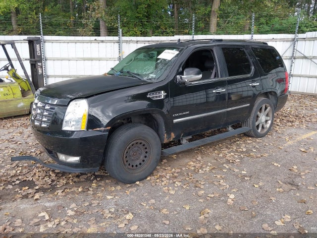 Продаж на аукціоні авто 2014 Cadillac Escalade Luxury, vin: 1GYS4BEFXER219356, номер лоту: 46201348