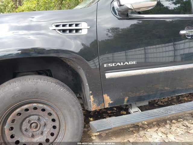 Продаж на аукціоні авто 2014 Cadillac Escalade Luxury, vin: 1GYS4BEFXER219356, номер лоту: 46201348