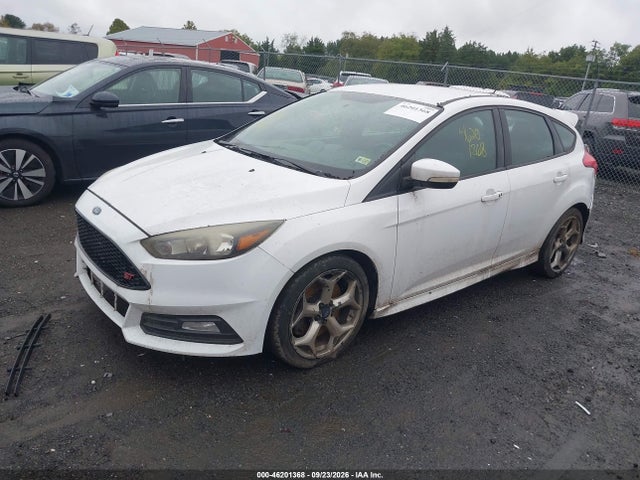 Продаж на аукціоні авто 2016 Ford Focus St, vin: 1FADP3L91GL250175, номер лоту: 46201368
