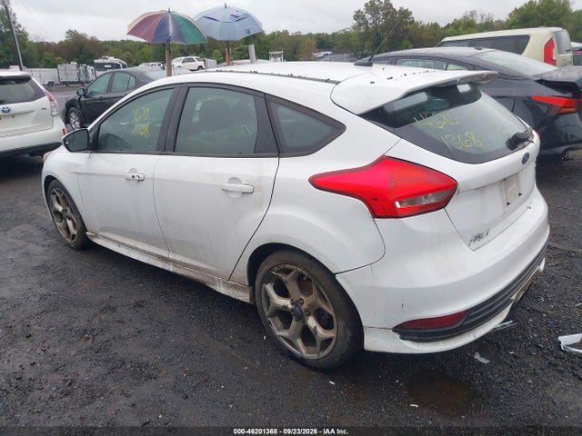 Продаж на аукціоні авто 2016 Ford Focus St, vin: 1FADP3L91GL250175, номер лоту: 46201368