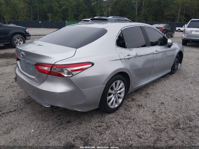 46201396 :رقم المزاد ، JTNB11HK5J3042581 vin ، 2018 Toyota Camry Le مزاد بيع