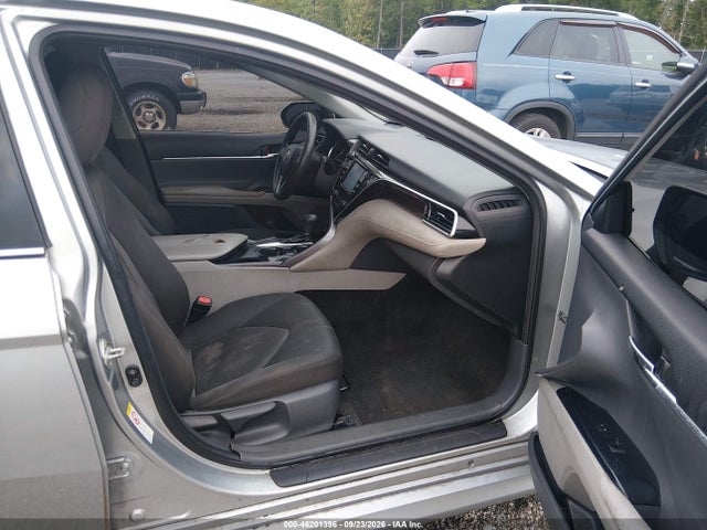 46201396 :رقم المزاد ، JTNB11HK5J3042581 vin ، 2018 Toyota Camry Le مزاد بيع