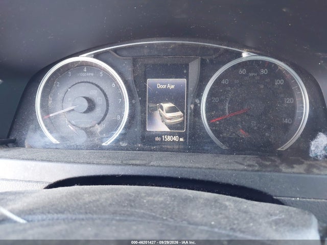 46201427 :رقم المزاد ، 4T1BF1FK5HU345692 vin ، 2017 Toyota Camry Se مزاد بيع