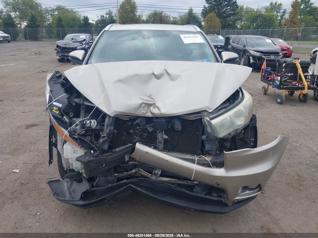 46201466 :رقم المزاد ، 5TDDKRFH6FS133915 vin ، 2015 Toyota Highlander Limited V6 مزاد بيع