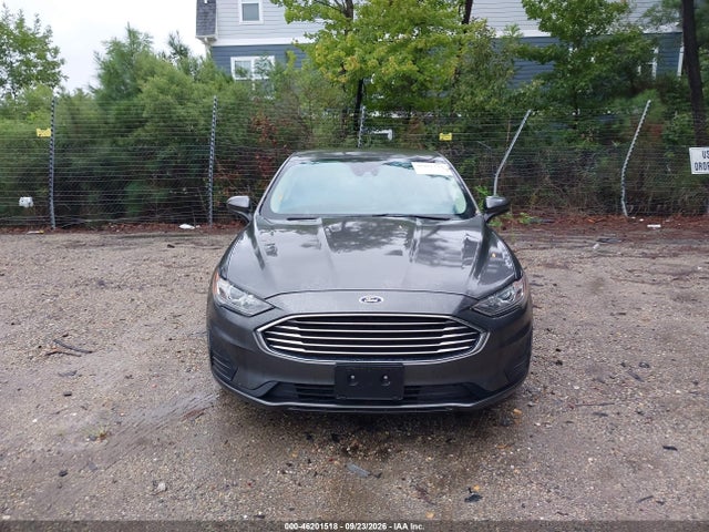 46201518 :رقم المزاد ، 3FA6P0LU9KR258708 vin ، 2019 Ford Fusion Hybrid Se مزاد بيع