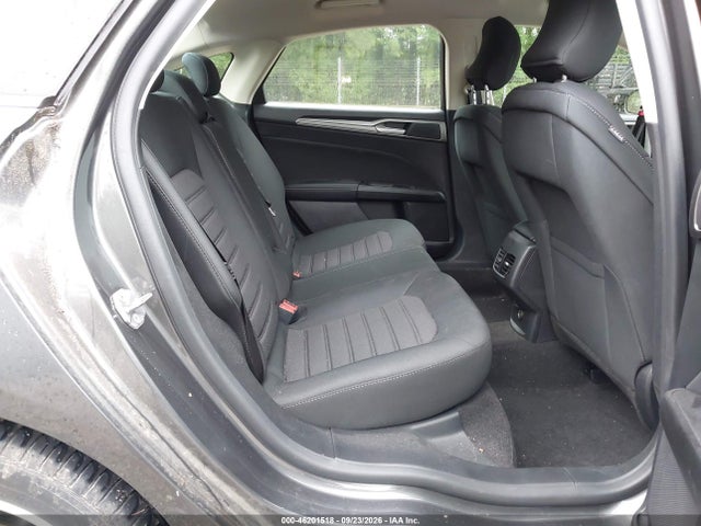 46201518 :رقم المزاد ، 3FA6P0LU9KR258708 vin ، 2019 Ford Fusion Hybrid Se مزاد بيع