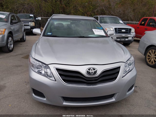 2010 Toyota Camry Le მანქანა იყიდება აუქციონზე, vin: 4T1BF3EK4AU041448, აუქციონის ნომერი: 46201535