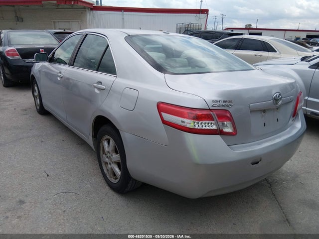 2010 Toyota Camry Le მანქანა იყიდება აუქციონზე, vin: 4T1BF3EK4AU041448, აუქციონის ნომერი: 46201535