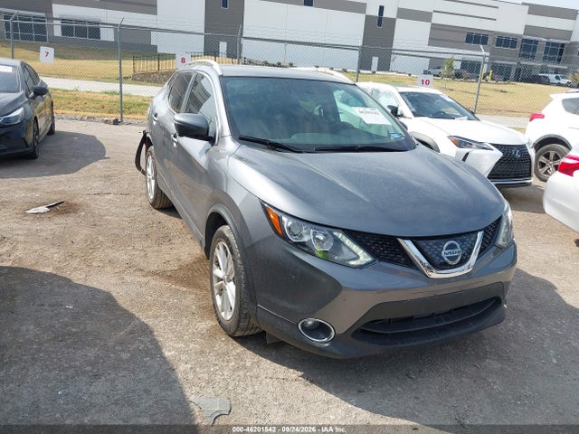 46201542 :رقم المزاد ، JN1BJ1CP6JW184625 vin ، 2018 Nissan Rogue Sport Sv مزاد بيع