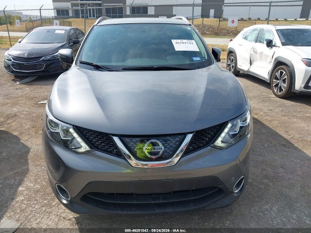 46201542 :رقم المزاد ، JN1BJ1CP6JW184625 vin ، 2018 Nissan Rogue Sport Sv مزاد بيع
