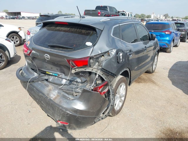 46201542 :رقم المزاد ، JN1BJ1CP6JW184625 vin ، 2018 Nissan Rogue Sport Sv مزاد بيع