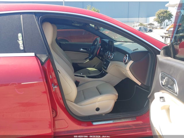 WDDSJ4EB4KN742419 Mercedes-Benz CLA 250