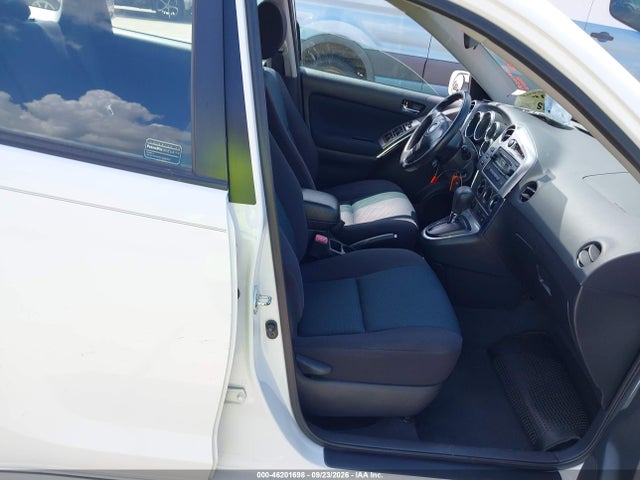 46201698 :رقم المزاد ، 2T1KR32E26C580987 vin ، 2006 Toyota Matrix Xr مزاد بيع