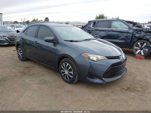 Продажа на аукционе авто 2018 Toyota Corolla Le, vin: 2T1BURHE4JC033088, номер лота: 46201702