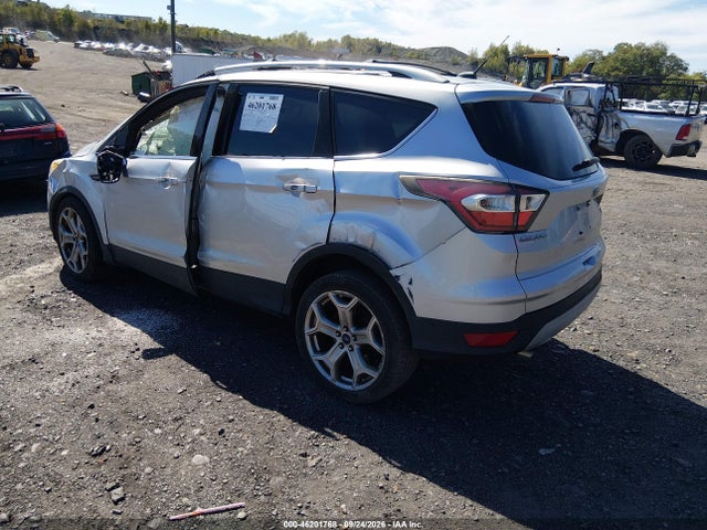 46201768 :رقم المزاد ، 1FMCU9J98HUA18183 vin ، 2017 Ford Escape Titanium مزاد بيع