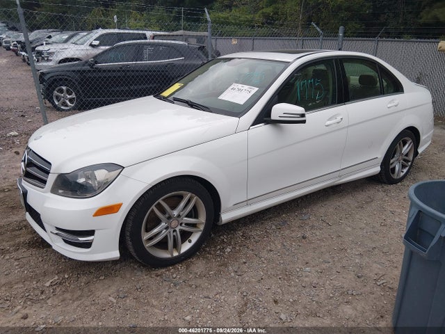 2014 Mercedes-benz C 300 Sport 4matic მანქანა იყიდება აუქციონზე, vin: WDDGF8AB2EG237301, აუქციონის ნომერი: 46201775