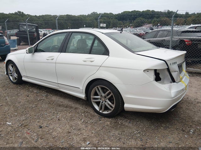 2014 Mercedes-benz C 300 Sport 4matic მანქანა იყიდება აუქციონზე, vin: WDDGF8AB2EG237301, აუქციონის ნომერი: 46201775