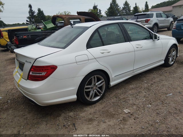 2014 Mercedes-benz C 300 Sport 4matic მანქანა იყიდება აუქციონზე, vin: WDDGF8AB2EG237301, აუქციონის ნომერი: 46201775
