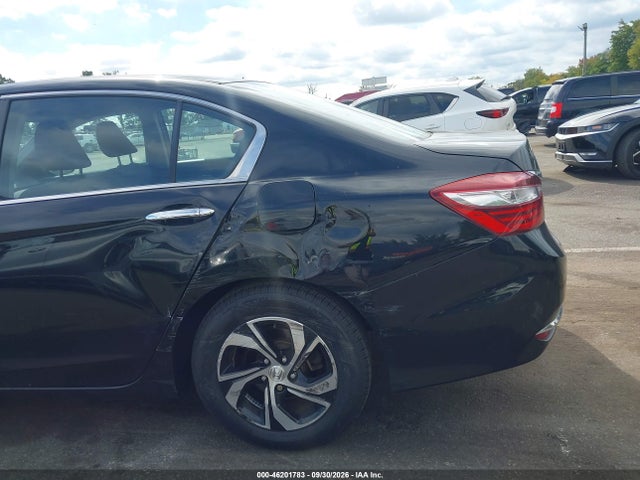 46201783 :رقم المزاد ، 1HGCR2F38GA202686 vin ، 2016 Honda Accord Lx مزاد بيع
