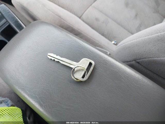 46201834 :رقم المزاد ، JT3HN86R420373302 vin ، 2002 Toyota 4runner Sr5 V6 مزاد بيع