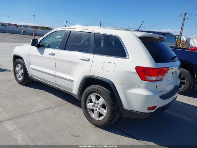 2011 Jeep Grand Cherokee Laredo მანქანა იყიდება აუქციონზე, vin: 1J4RS4GG8BC569024, აუქციონის ნომერი: 46201843