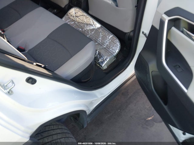 46201856 :رقم المزاد ، 4T3R6RFV2LU003897 vin ، 2020 Toyota Rav4 Hybrid Xle مزاد بيع