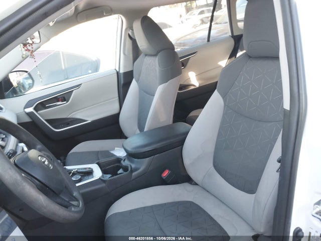 46201856 :رقم المزاد ، 4T3R6RFV2LU003897 vin ، 2020 Toyota Rav4 Hybrid Xle مزاد بيع