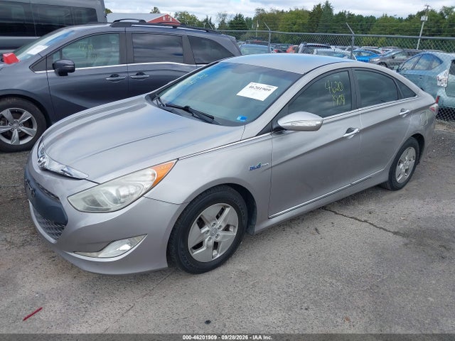 2012 Hyundai Sonata Hybrid მანქანა იყიდება აუქციონზე, vin: KMHEC4A40CA034164, აუქციონის ნომერი: 46201909