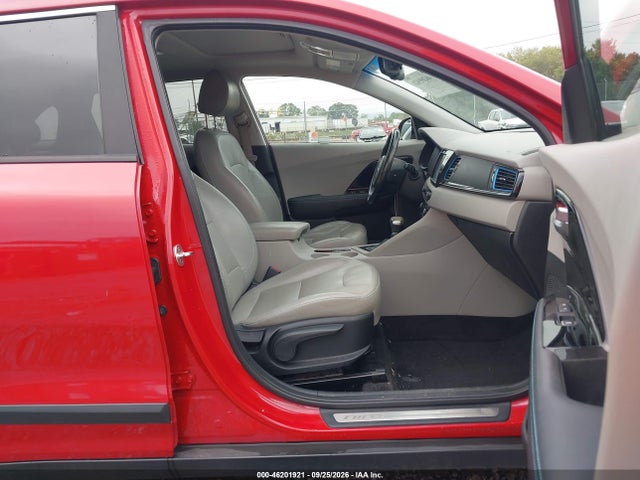 Продажа на аукционе авто 2018 Kia Niro Touring, vin: KNDCE3LC9J5120535, номер лота: 46201921