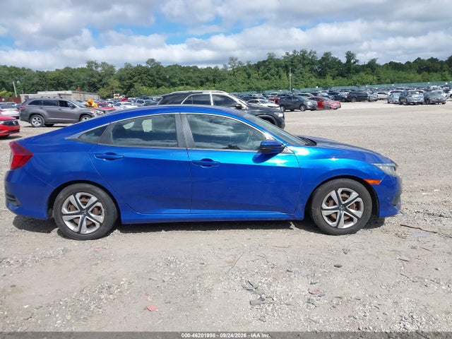 Продажа на аукционе авто 2017 Honda Civic Lx, vin: 19XFC2F57HE044967, номер лота: 46201998