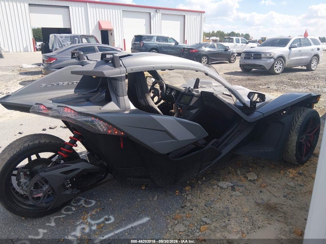 Polaris Slingshot 2018 57XAAPFA2J8130155 Image 12