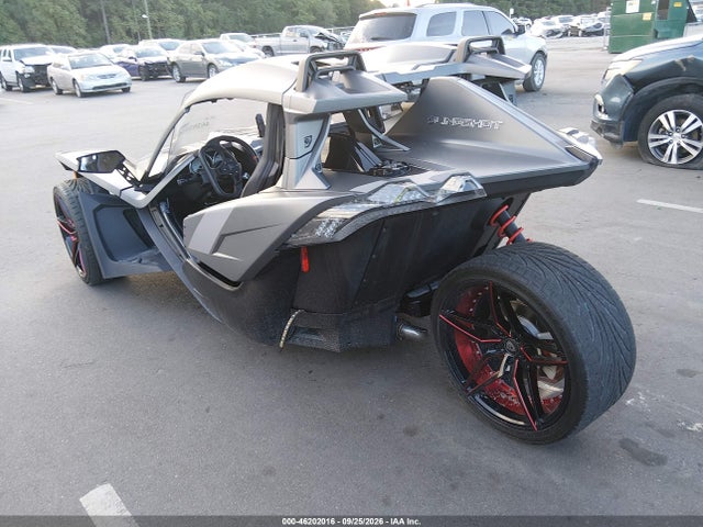 Polaris Slingshot 2018 57XAAPFA2J8130155 Image 3