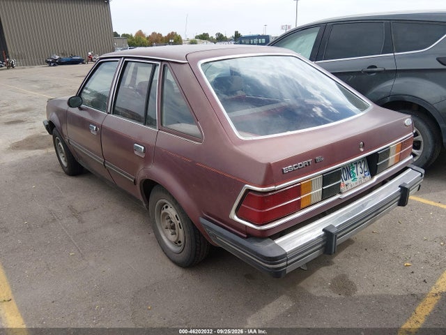 46202032 :رقم المزاد ، 1FABP1427DW138245 vin ، 1983 Ford Escort Gl مزاد بيع