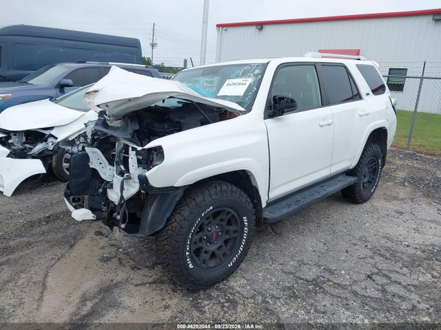 46202044 :رقم المزاد ، JTEZU5JR3J5177650 vin ، 2018 Toyota 4runner Sr5 مزاد بيع