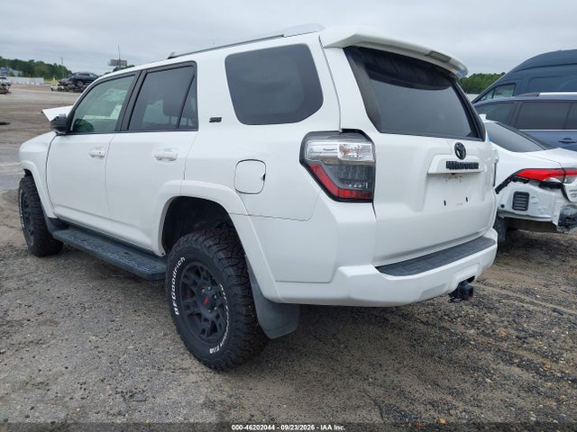46202044 :رقم المزاد ، JTEZU5JR3J5177650 vin ، 2018 Toyota 4runner Sr5 مزاد بيع