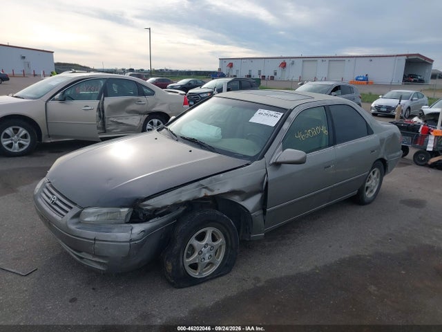 1998 Toyota Camry Xle მანქანა იყიდება აუქციონზე, vin: JT2BG28K9W0140796, აუქციონის ნომერი: 46202046