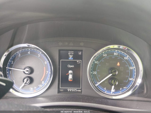 Продажа на аукционе авто 2018 Toyota Corolla Se, vin: 5YFBURHE5JP783700, номер лота: 46202182