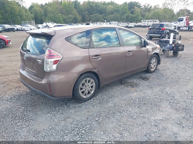 46202210 :رقم المزاد ، JTDZN3EU3FJ039660 vin ، 2015 Toyota Prius V Three مزاد بيع