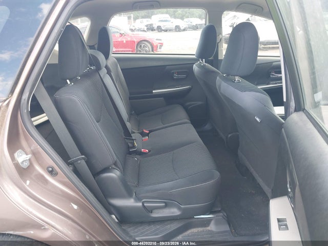 46202210 :رقم المزاد ، JTDZN3EU3FJ039660 vin ، 2015 Toyota Prius V Three مزاد بيع